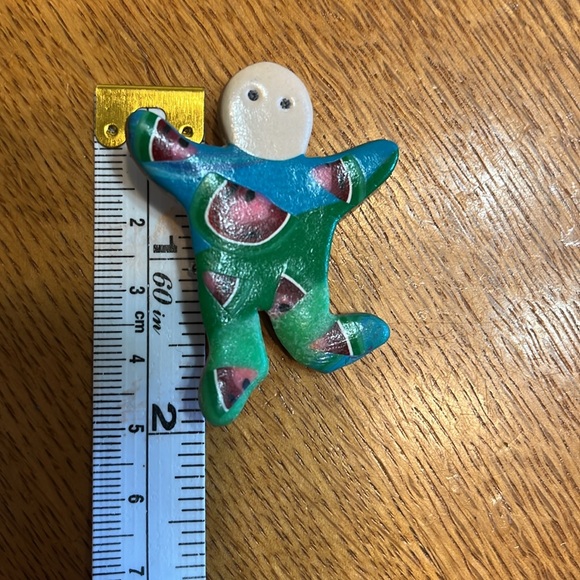 ✨ 3/$15 ✨ Green Watermelon Kid Brooch - Picture 3 of 3